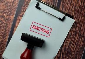 Επαναφορά Ευρωπαϊκών κυρώσεων κατά του Ιράν – Νέες οδηγίες της ΑΑΔΕ για εισαγωγές και εξαγωγές